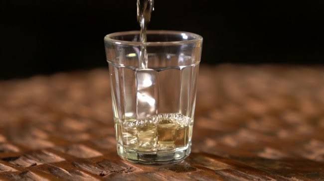 Prefeitura de Atalaia alerta população sobre risco de bebidas adulteradas com metanol
